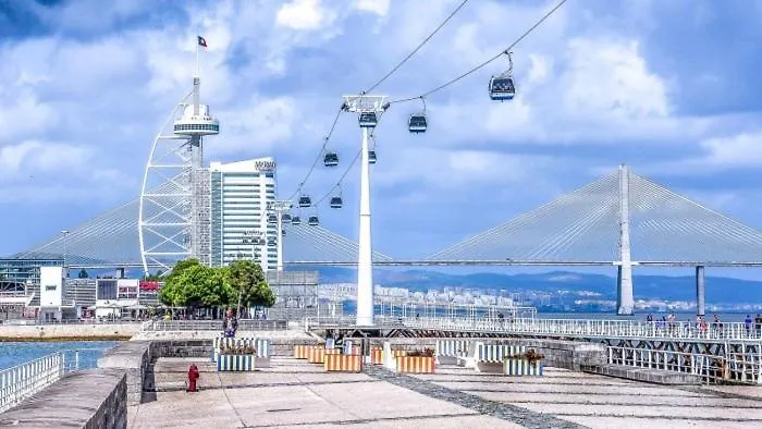 בית אירוח Parque Nacoes ליסבון